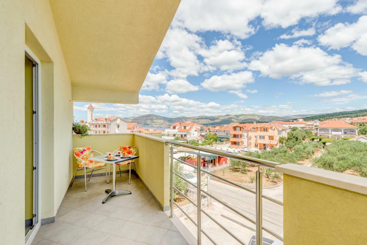 Apartments Petra Trogir Extérieur photo